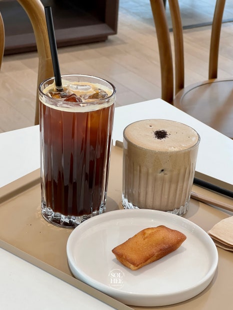 카페 드 래더 이미지
