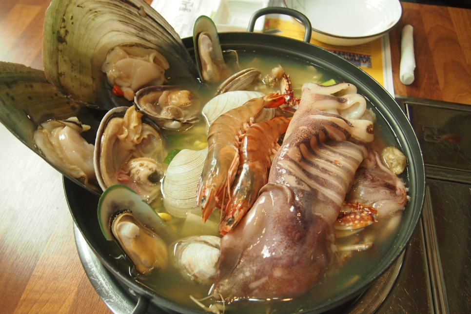 제철해물탕 이미지