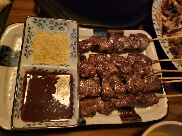 해질녘부엉이 이미지