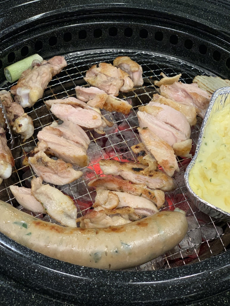신고집숯불닭갈비 이미지