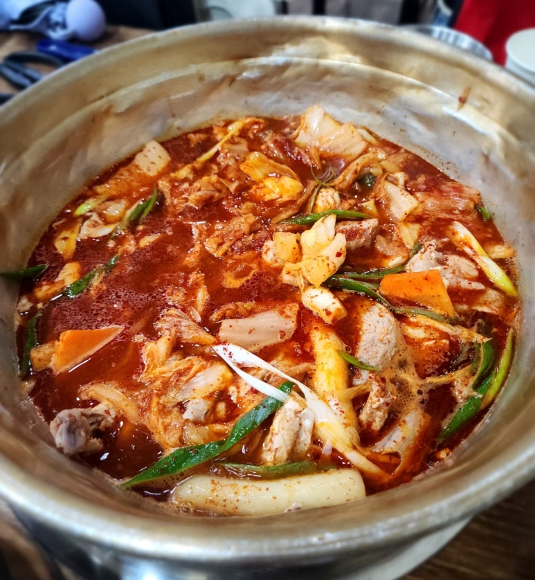 양푼이닭도리탕 이미지