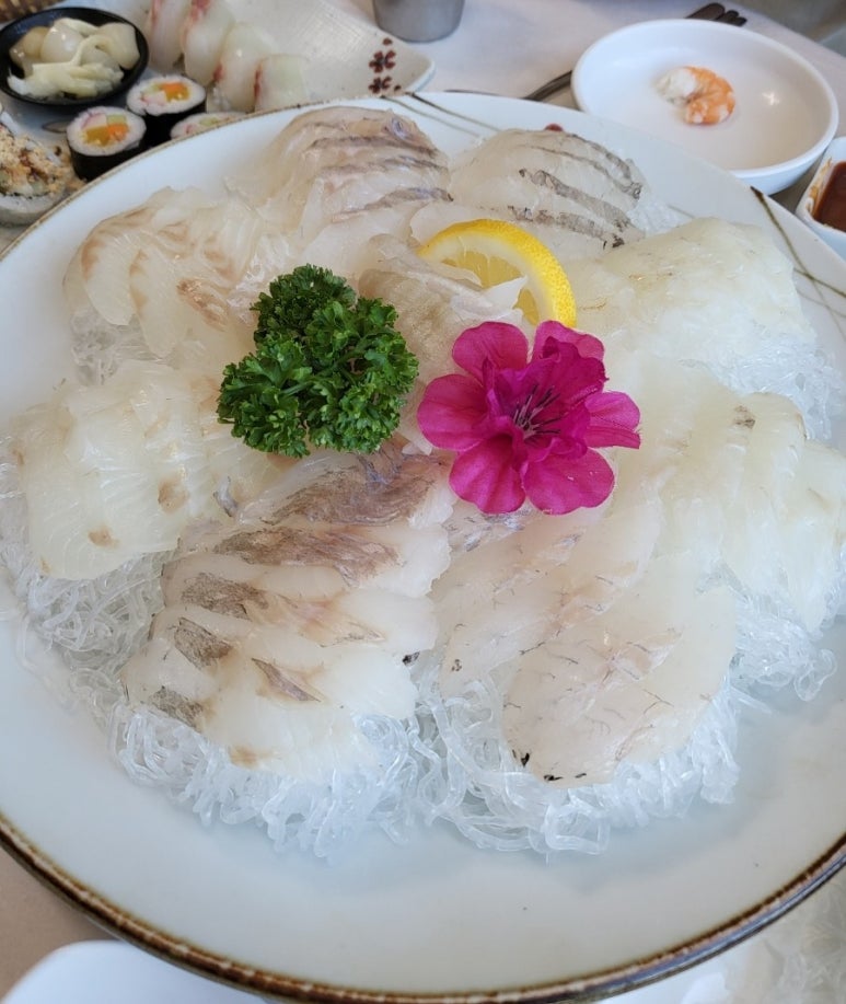 동우횟집 이미지