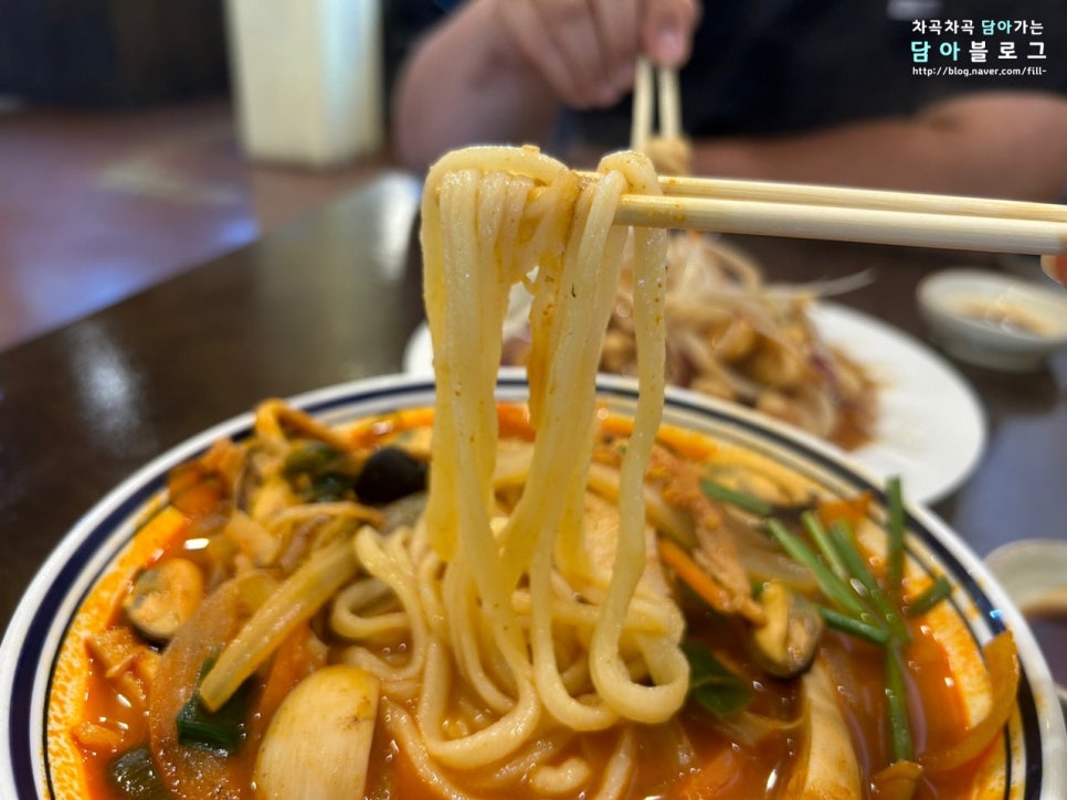 황후칼국수 이미지