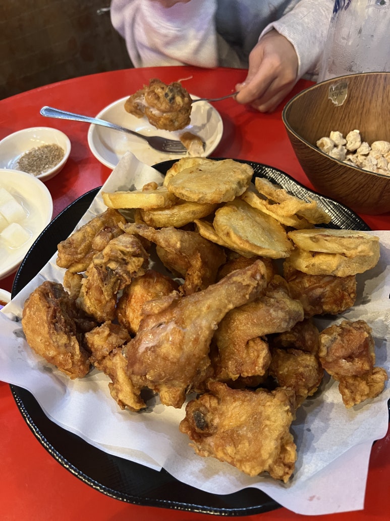 토박이치킨 이미지