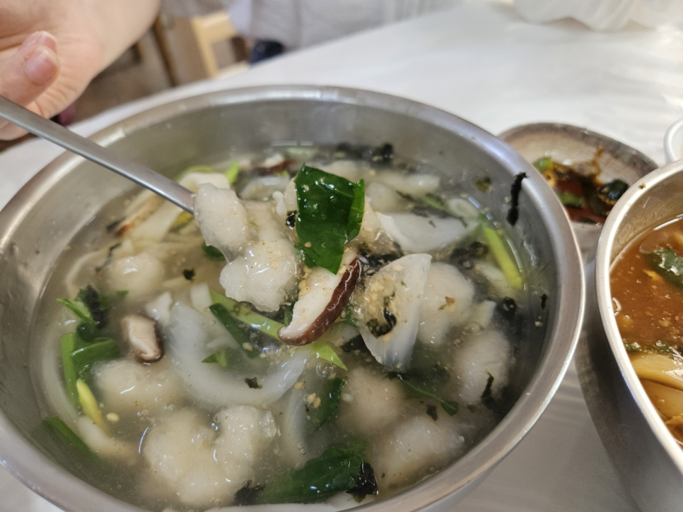 감자바우칼국수 이미지