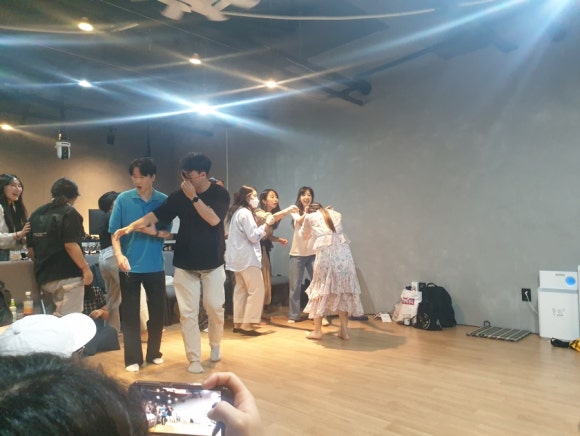 청년피크닉 이미지