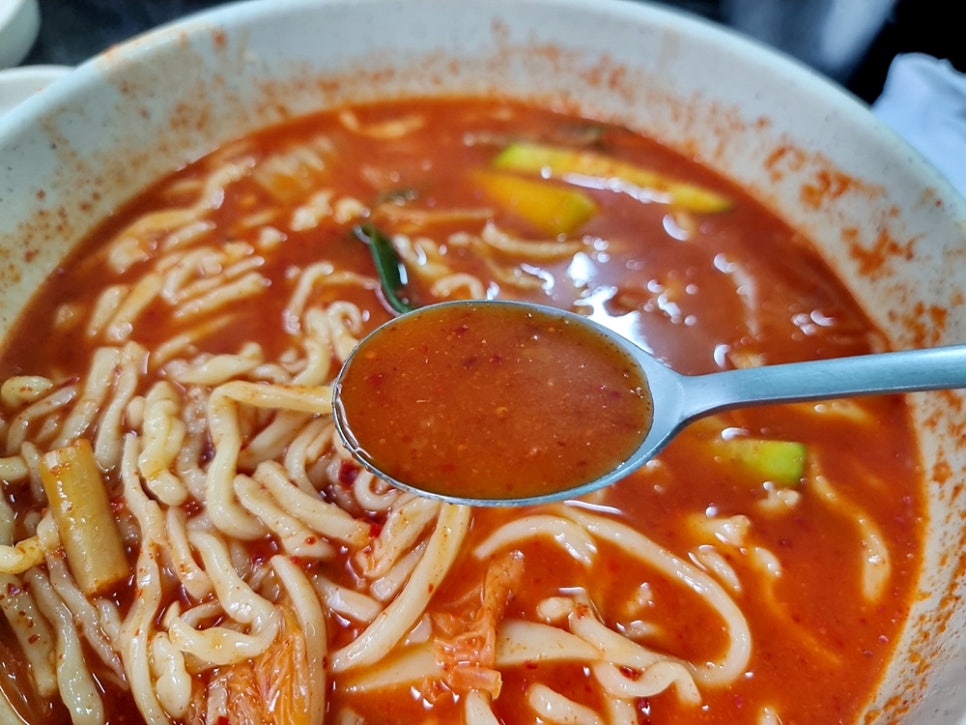 명동손칼국수 이미지