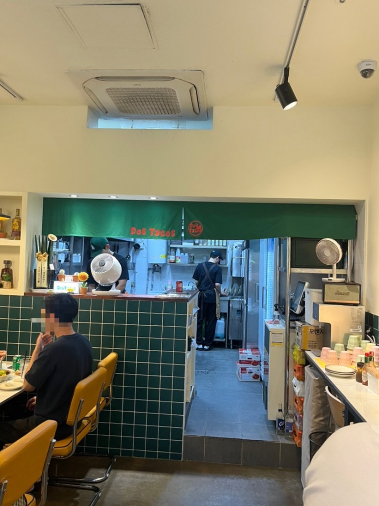 도스타코스(DOSTACOS) 이미지