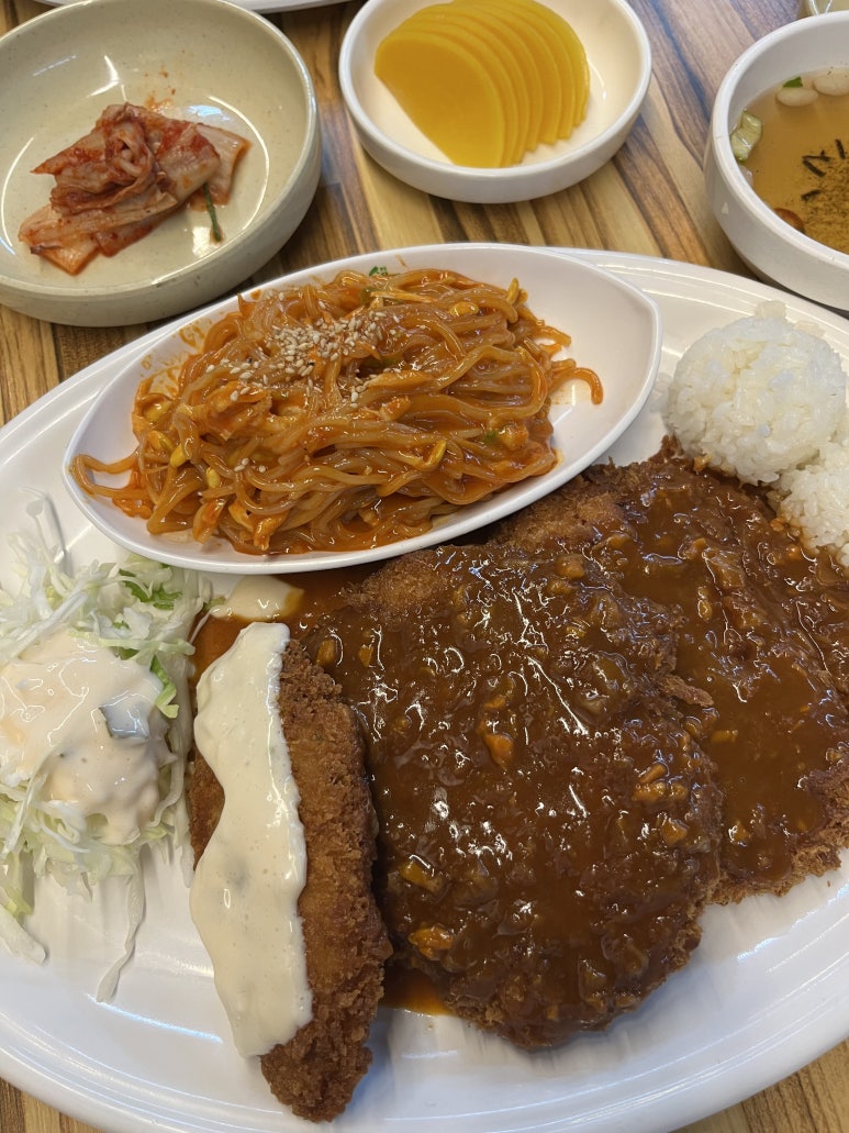 노걸대&배터지는생돈까스 이미지