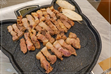 고기뭉치 이미지