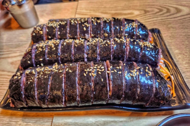 모퉁이흑미김밥 이미지