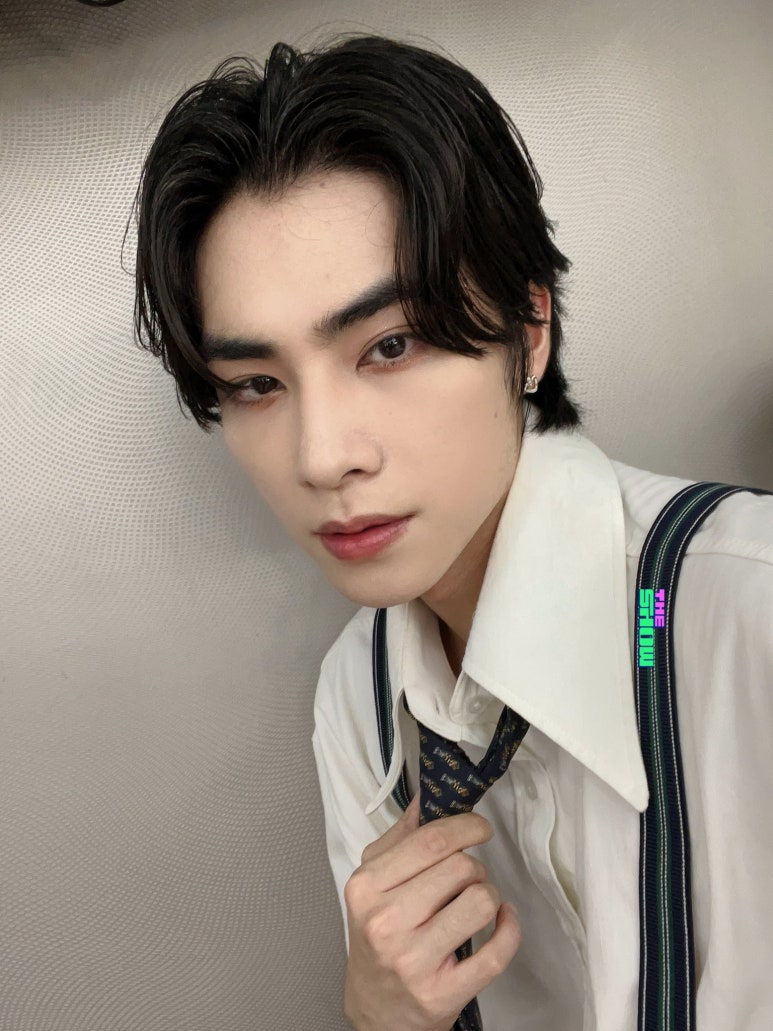 MC (엠씨) 이미지