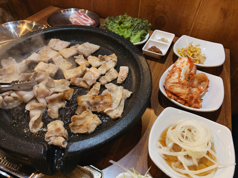 친정엄마생삼겹살 이미지