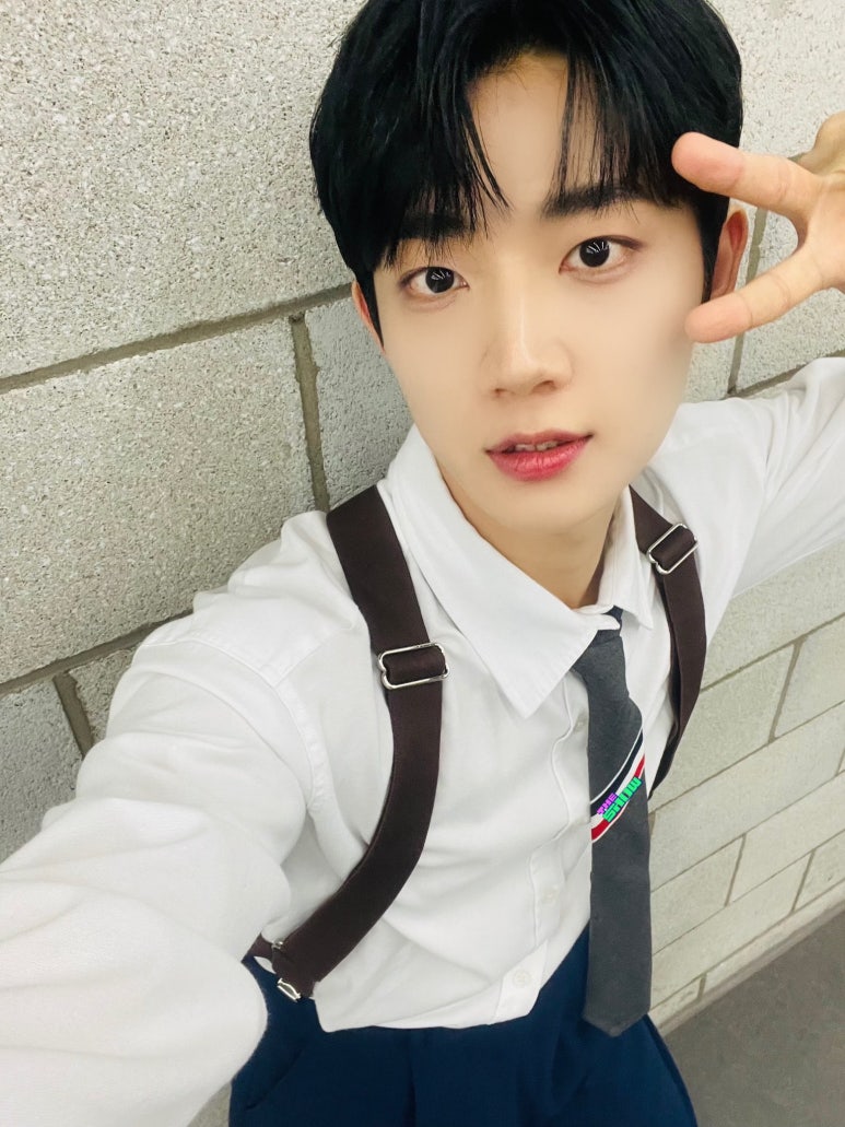 MC (엠씨) 이미지