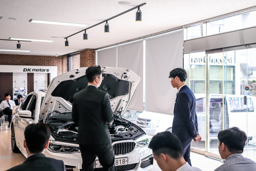 DK모터스 이미지