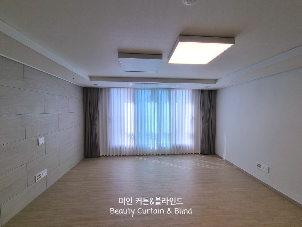 꾸밈커튼블라인드 이미지