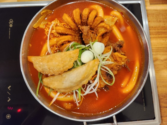 청년치킨 이미지