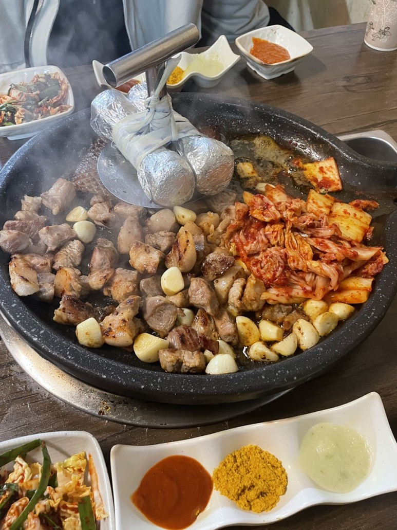 뒷고기랑껍데기 이미지
