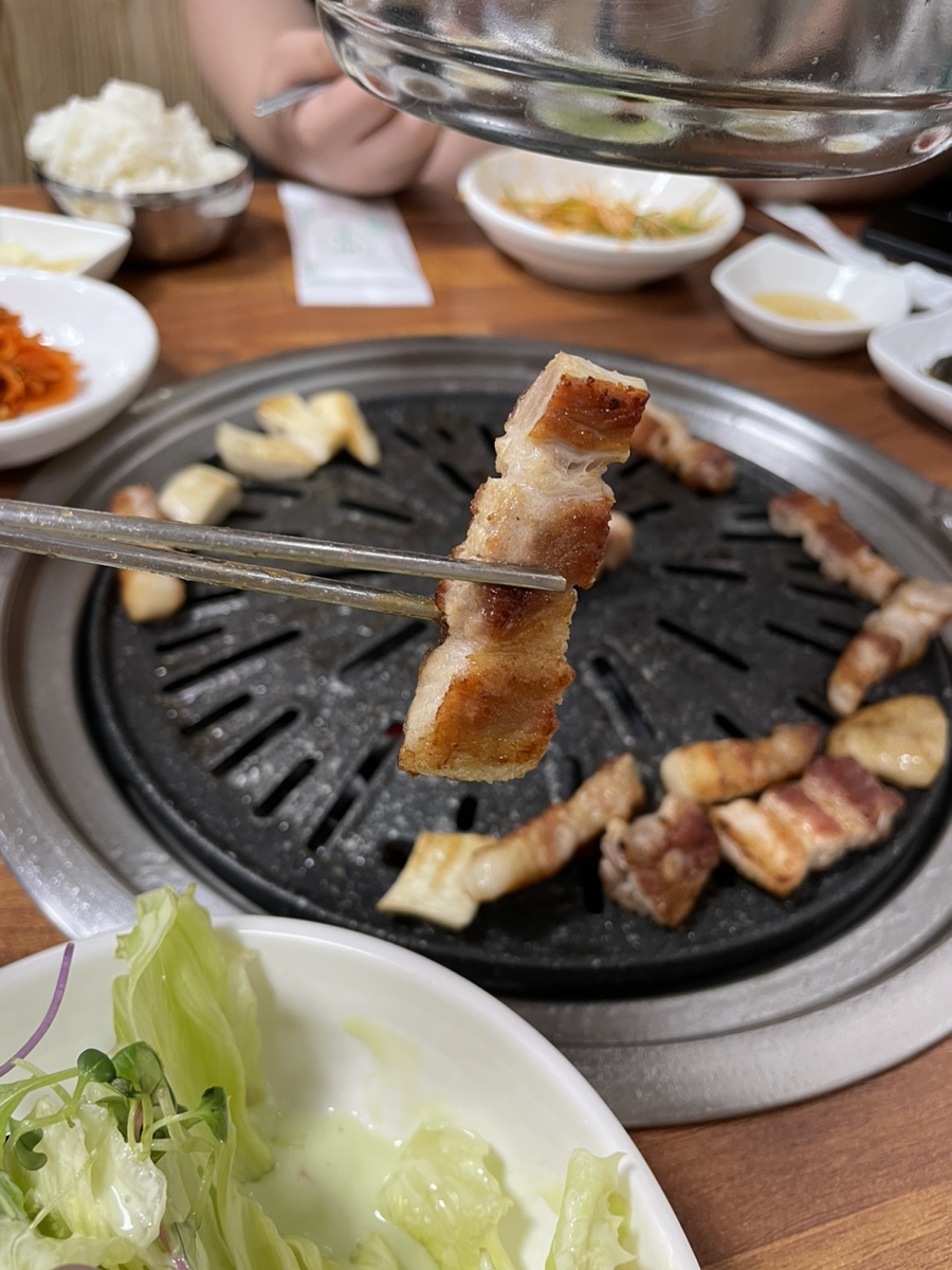 한우랑돼지랑 이미지