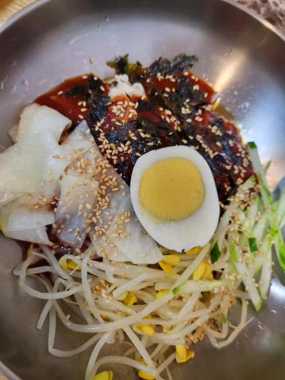 더마싯는칼국수 이미지