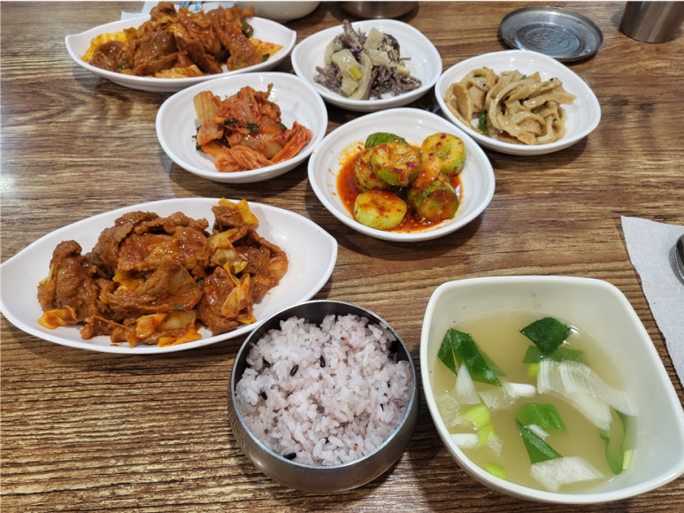 샘물밥상 이미지