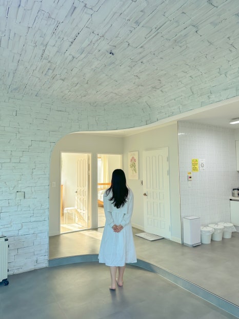 모아니스테이 이미지