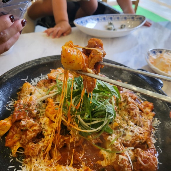 헬로팬 김해율하점 이미지