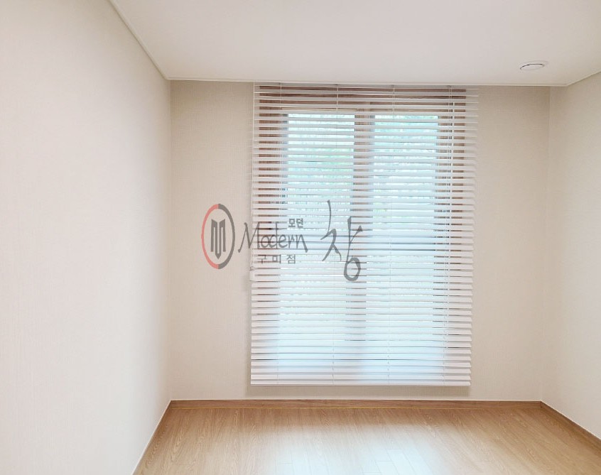 모던창커튼;이불 이미지