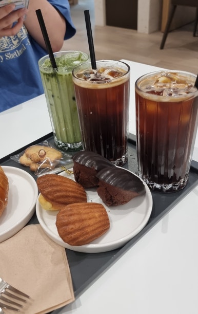 카페 드 래더 이미지