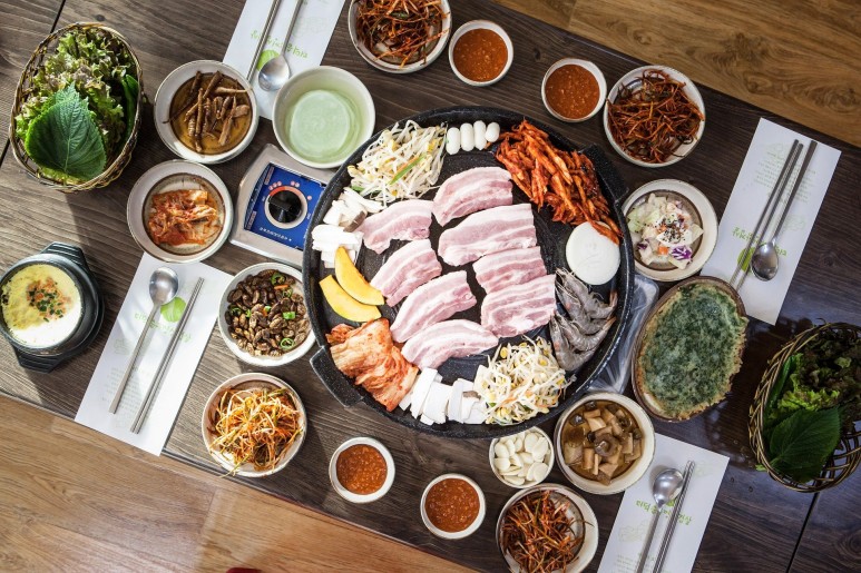 새말직화돼지구이 이미지