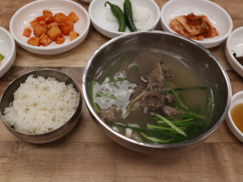 청도한우탕 이미지