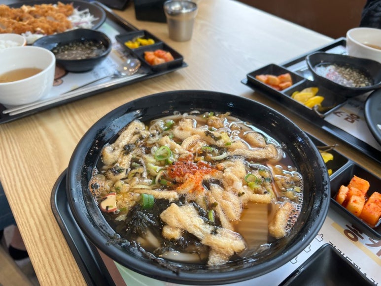 몽키스돈까스 이미지