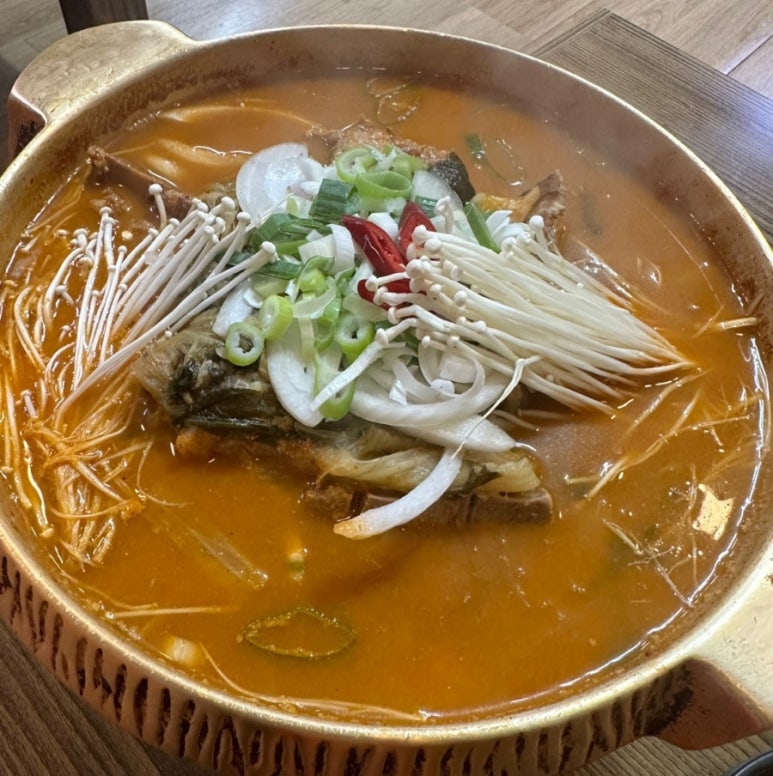 천천만만 감자탕 이미지