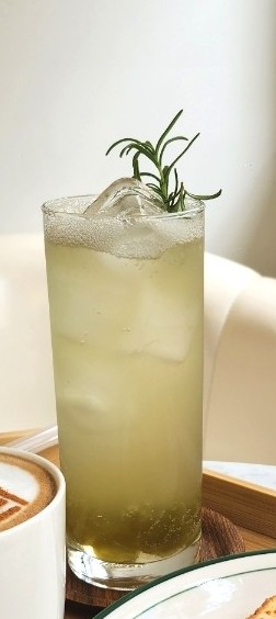 아돌첸도피아노 이미지