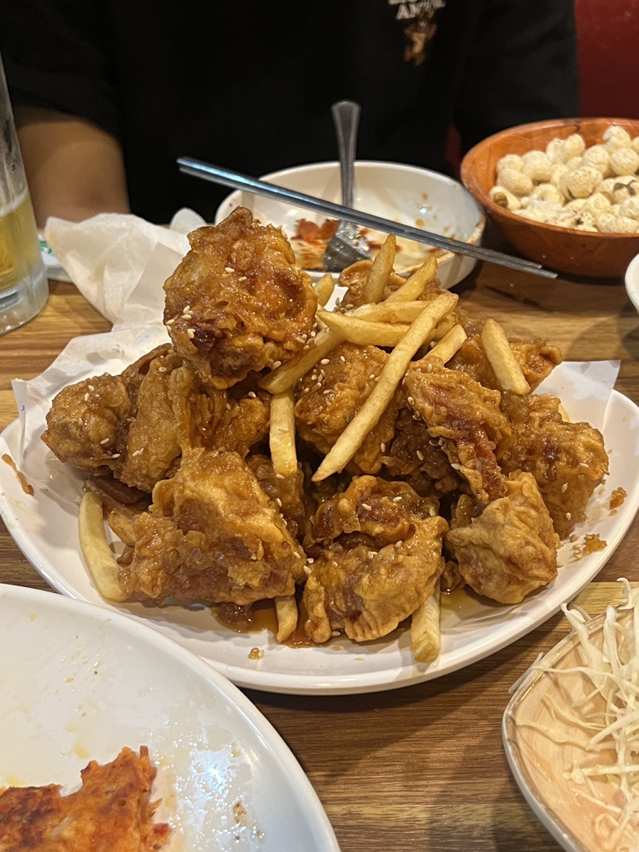 아지트치킨호프 이미지