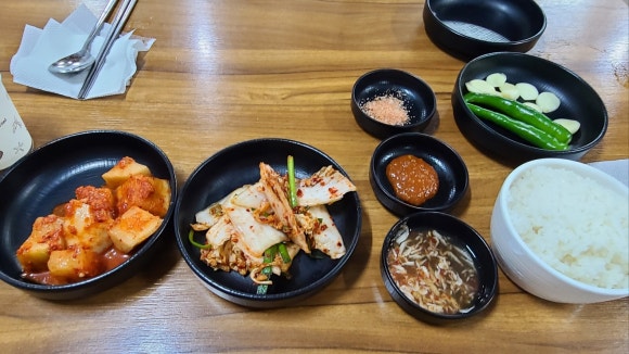 옛날돼지부속집 이미지