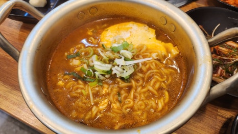 용식이삼겹덕례점 이미지