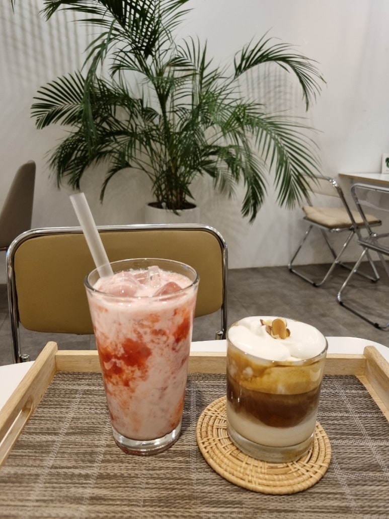 카페셈프레 이미지