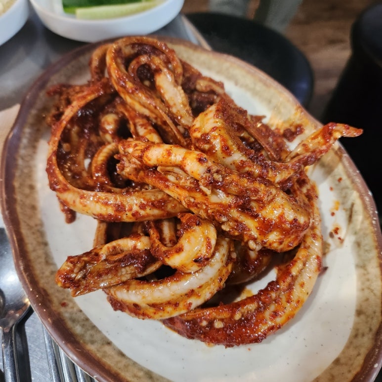 얼큰이꼼장어 이미지
