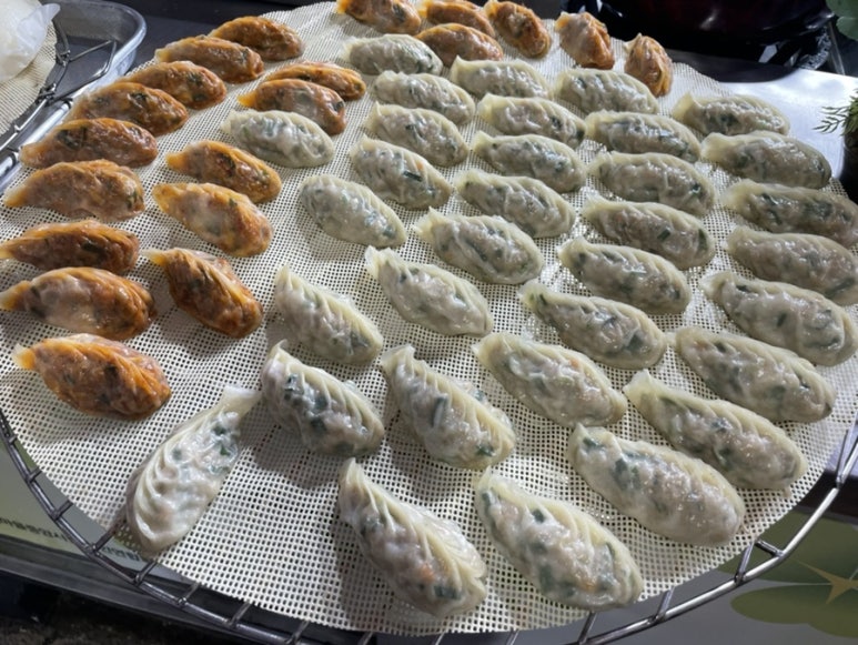만두랑김밥이랑 이미지