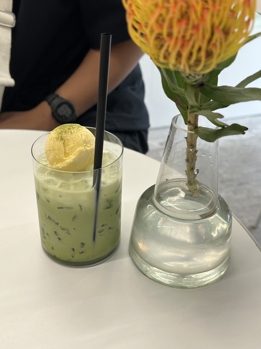 커피앤스콘 이미지
