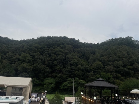 제이드별빛카라반 캠핑장 이미지