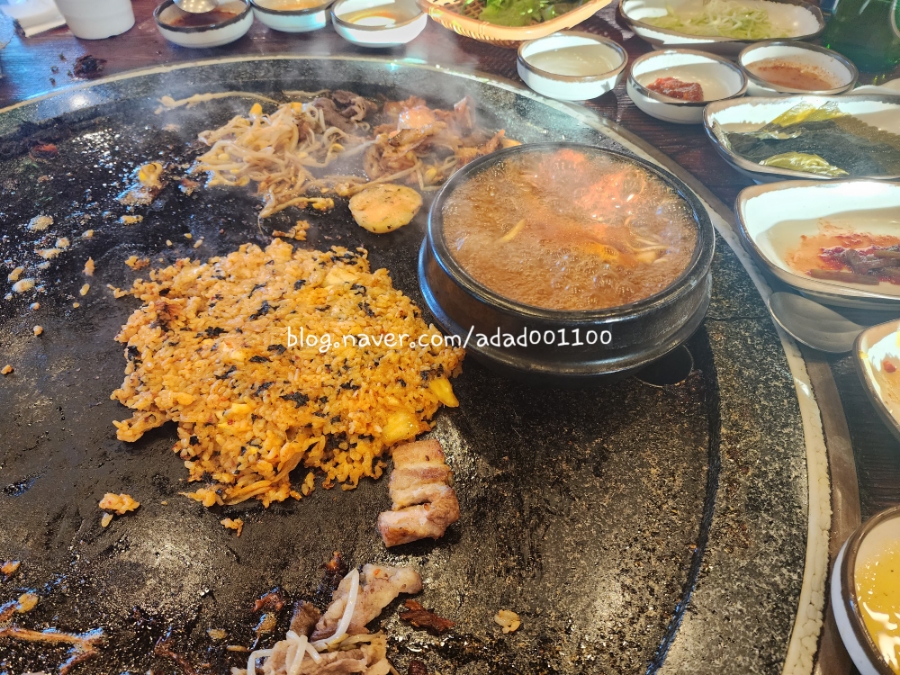 돌판마당삼겹살 이미지