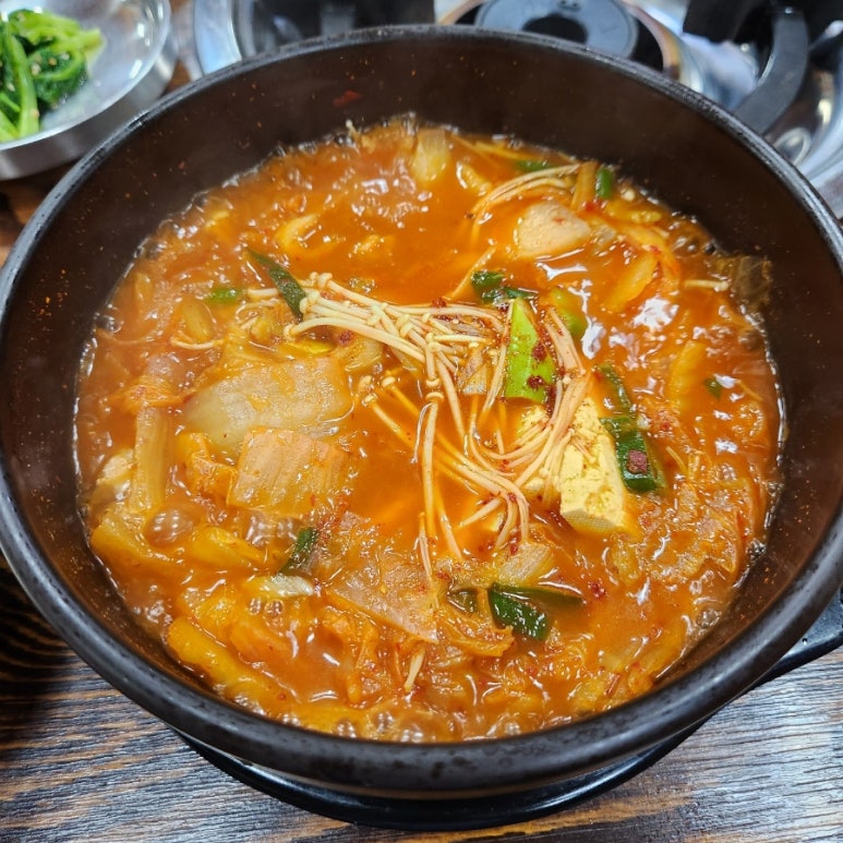 돼지꿈꾸던날 이미지