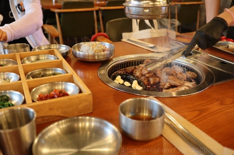 참나무 숯왕갈비 이미지
