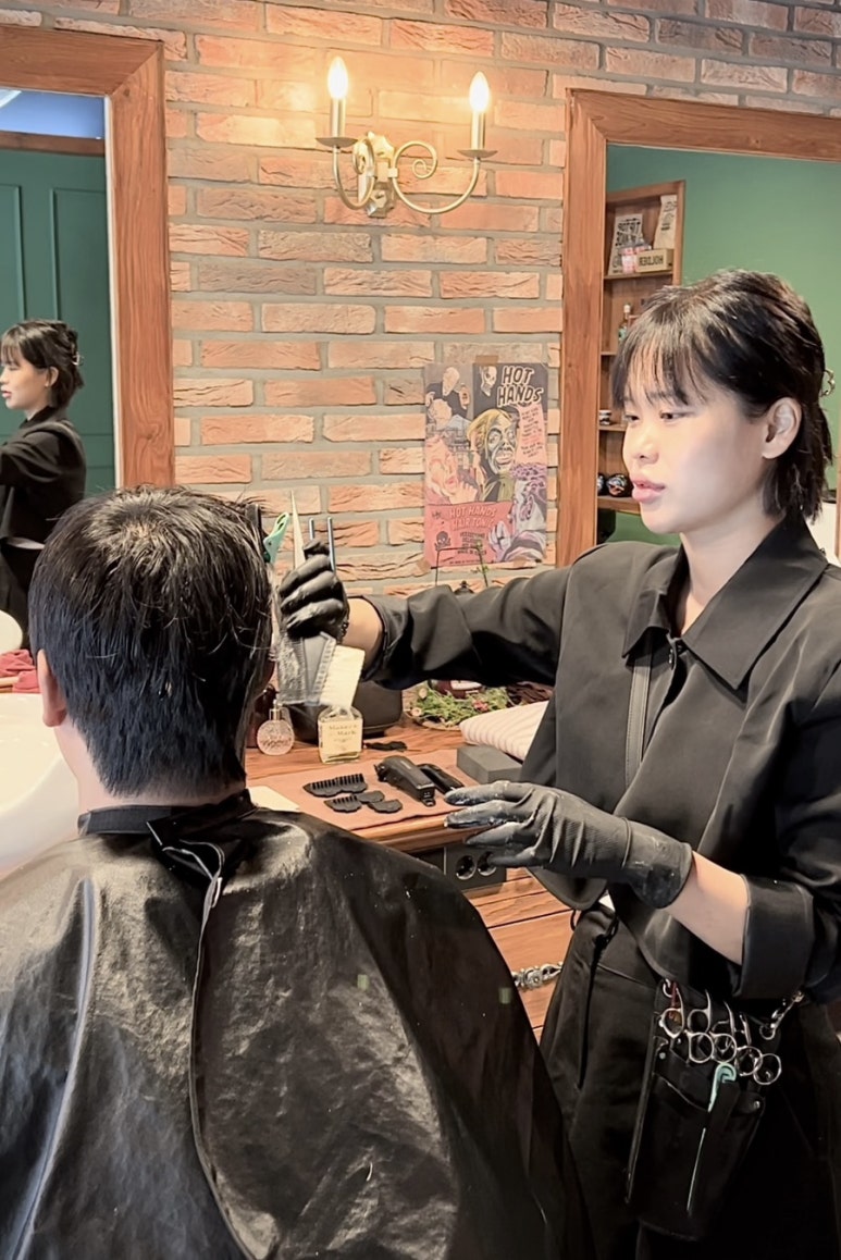 레이먼드바버샵 이미지