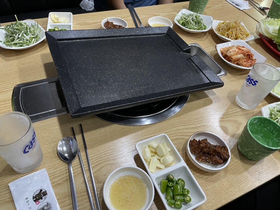 돈돼지백반 이미지