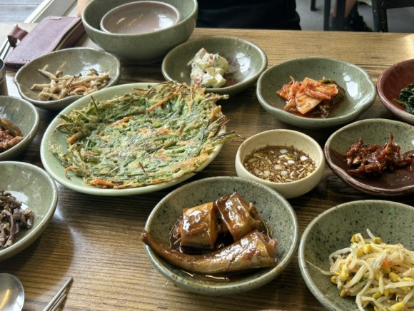윤가네곤드레밥 이미지