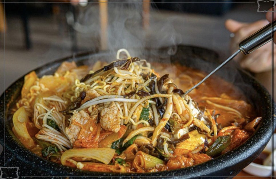 꽃돼지식당 이미지