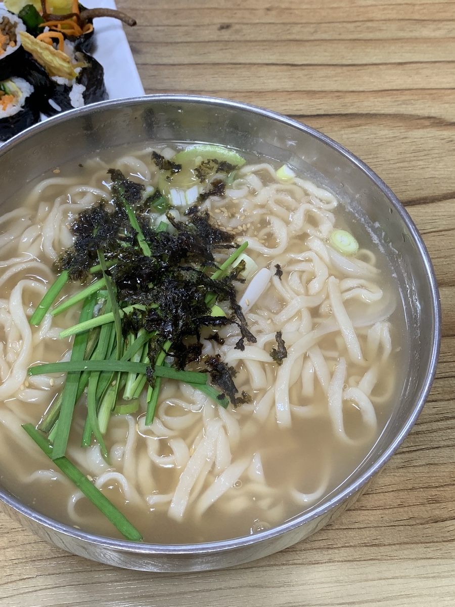 시장칼국수 이미지